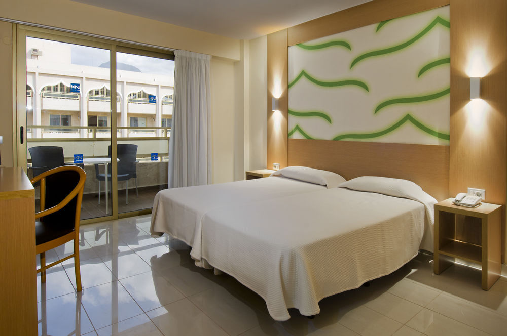 Kn Aparthotel Columbus Playa de las Americas  Exterior photo